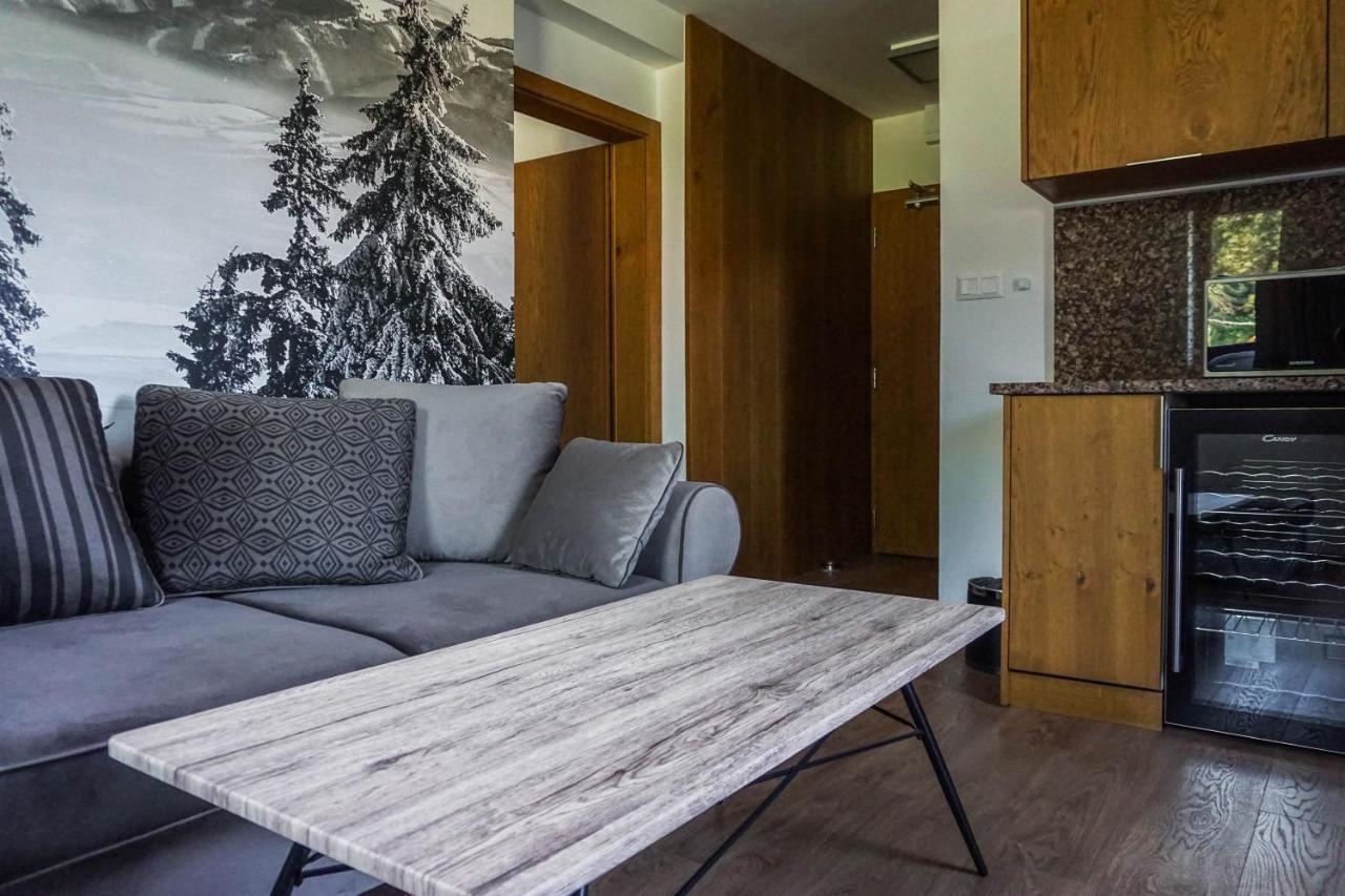 Apartmány GOLF&SKI Valča Exterior foto